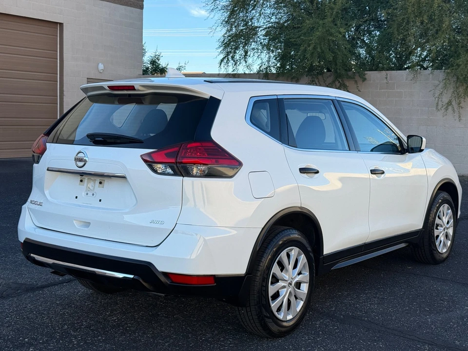 2017 Nissan Rogue - Image 6 of 21