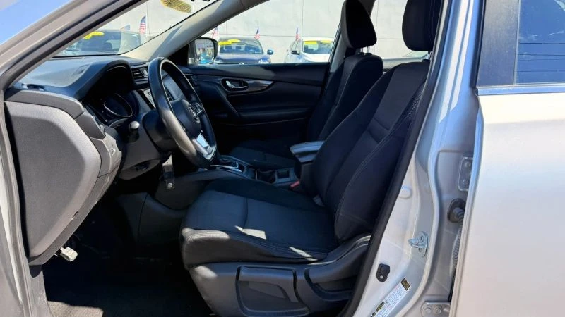 2017 Nissan Rogue - Image 12 of 12