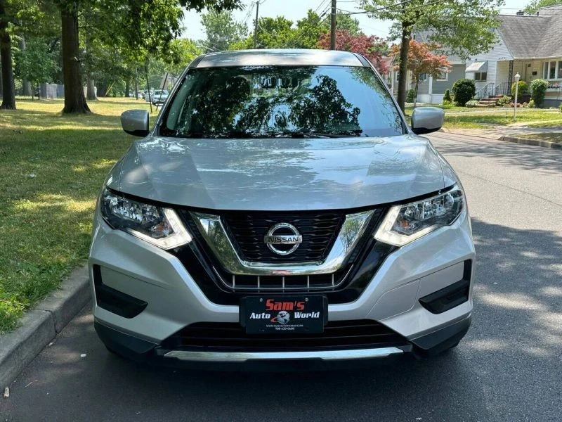 2017 Nissan Rogue - Image 3 of 12
