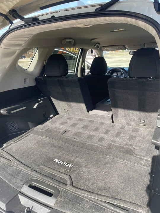 2017 Nissan Rogue - Image 14 of 20