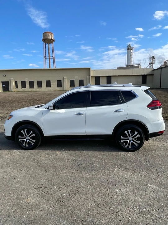 2017 Nissan Rogue - Image 3 of 20