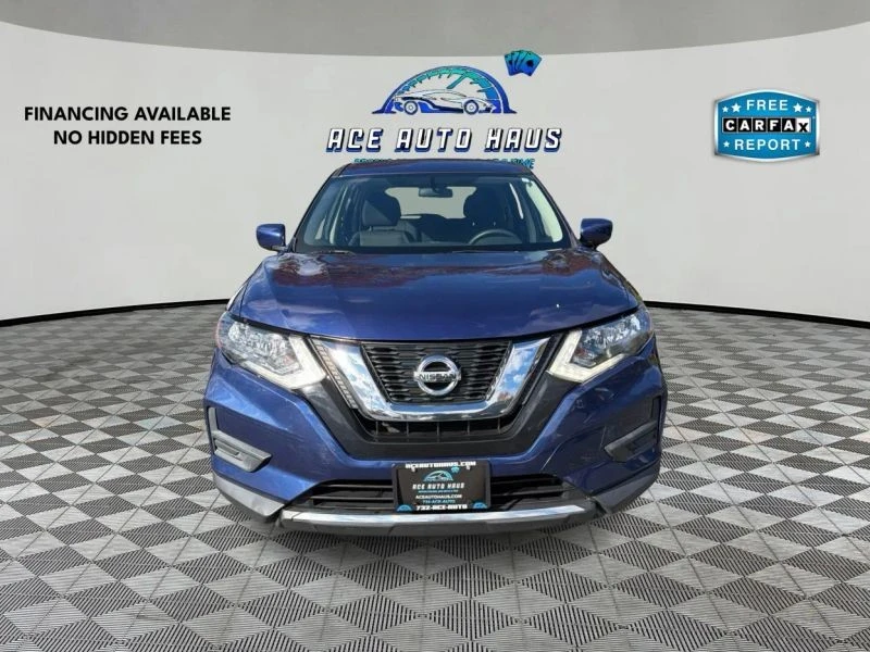 2017 Nissan Rogue - Image 2 of 12