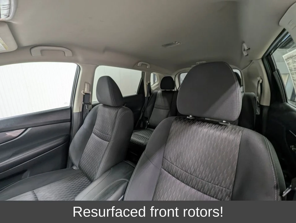 2017 Nissan Rogue - Image 4 of 12