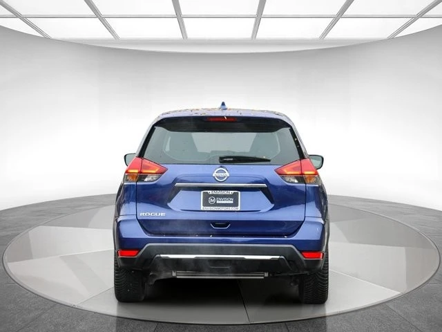 2017 Nissan Rogue - Image 3 of 12