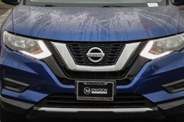 2017 Nissan Rogue - Image 7 of 12