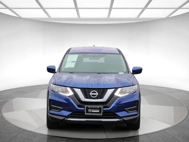 2017 Nissan Rogue - Image 6 of 12