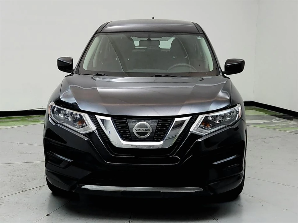 2017 Nissan Rogue - Image 2 of 12