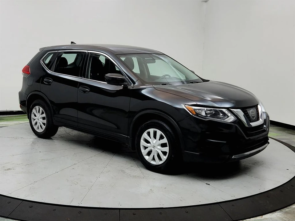 2017 Nissan Rogue - Image 3 of 12