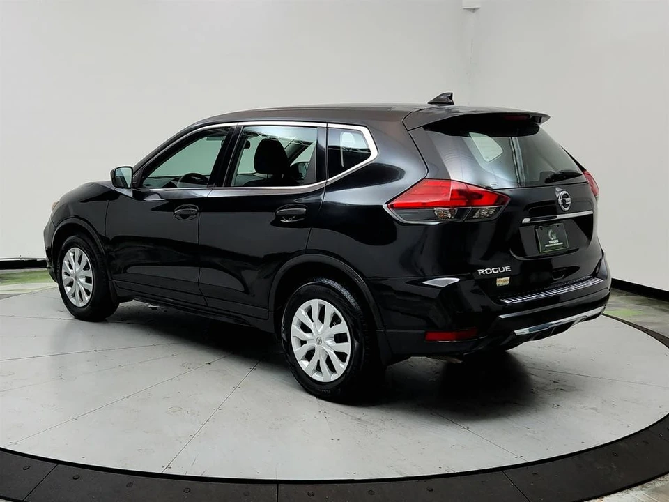 2017 Nissan Rogue - Image 7 of 12