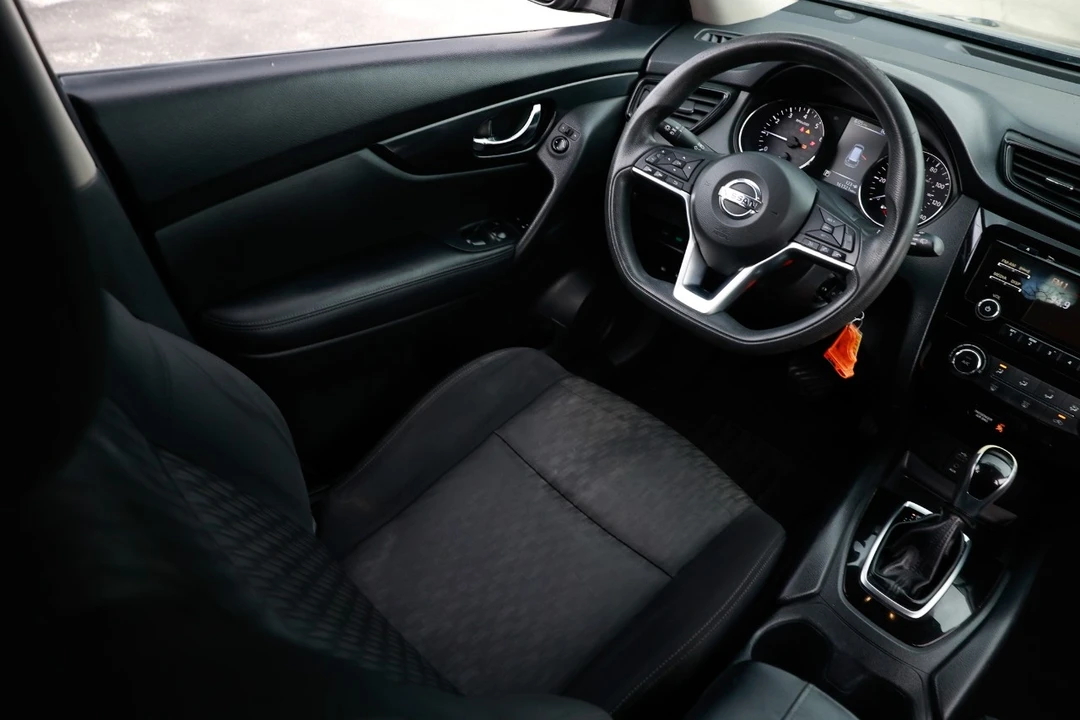 2017 Nissan Rogue - Image 21 of 21
