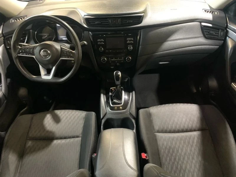 2017 Nissan Rogue - Image 11 of 12