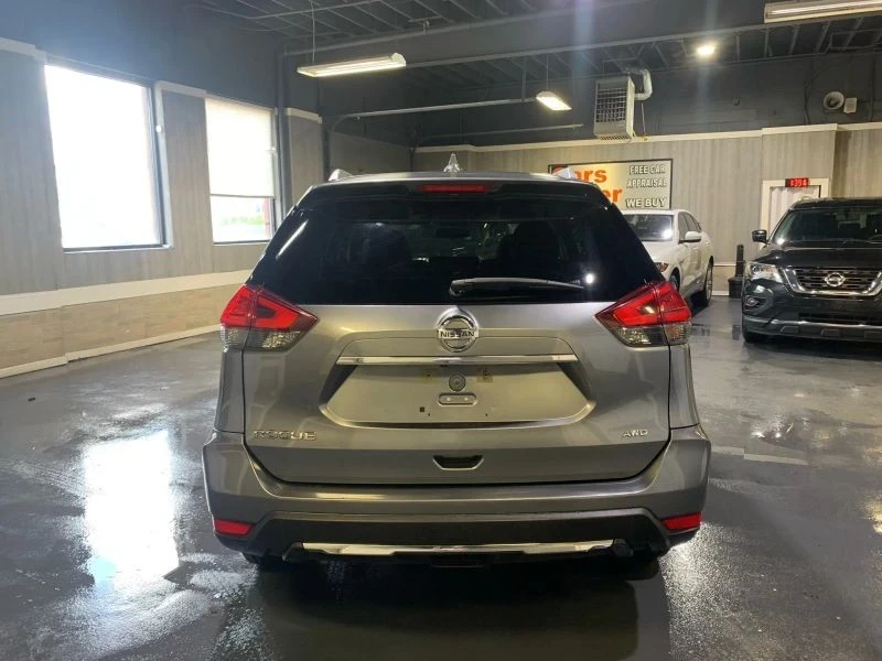 2017 Nissan Rogue - Image 5 of 12