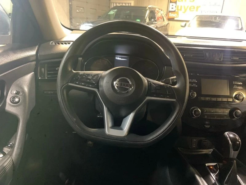 2017 Nissan Rogue - Image 12 of 12