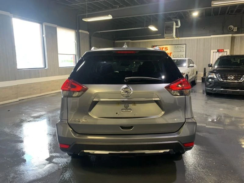 2017 Nissan Rogue - Image 5 of 12