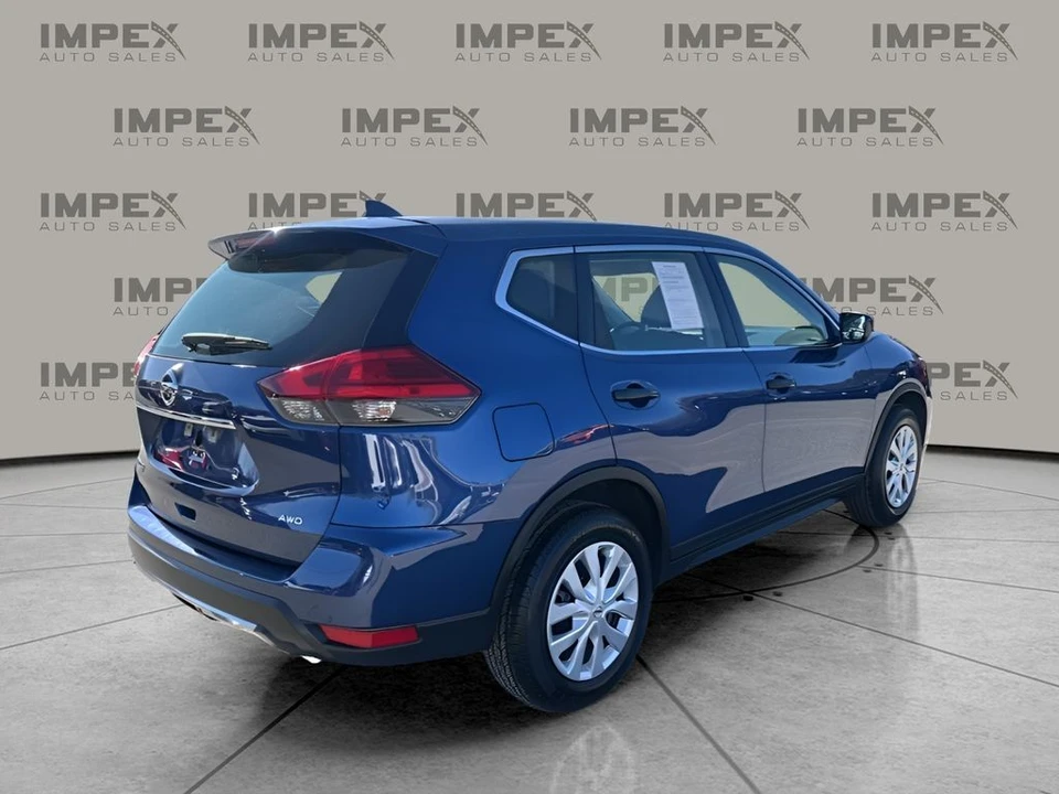 2017 Nissan Rogue - Image 5 of 12