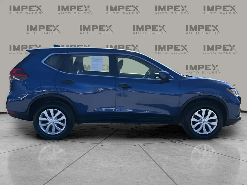 2017 Nissan Rogue - Image 6 of 12