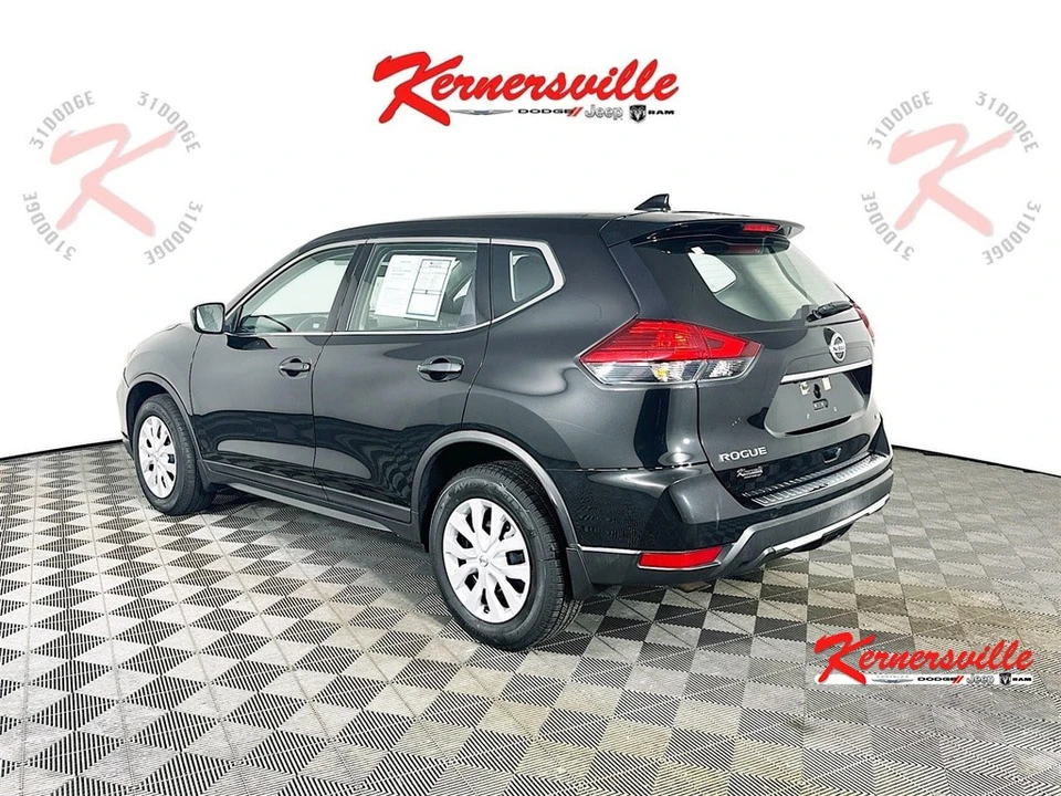2017 Nissan Rogue - Image 5 of 21