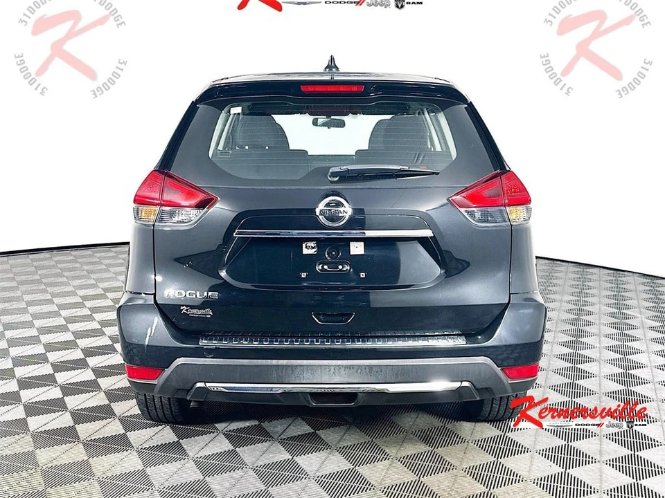 2017 Nissan Rogue - Image 6 of 21