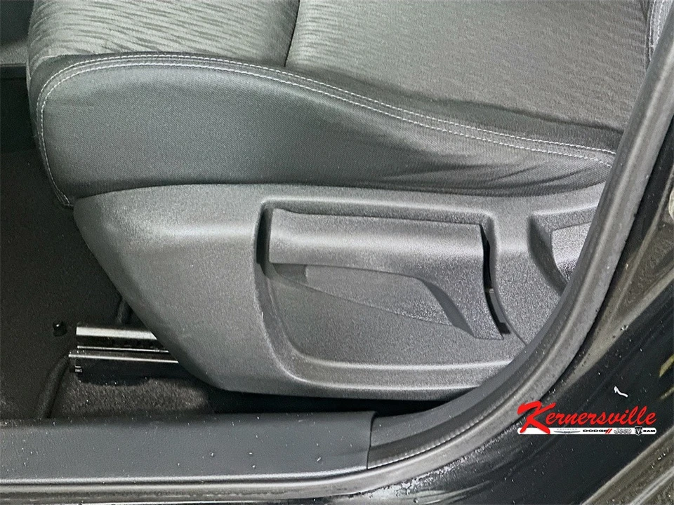 2017 Nissan Rogue - Image 21 of 21