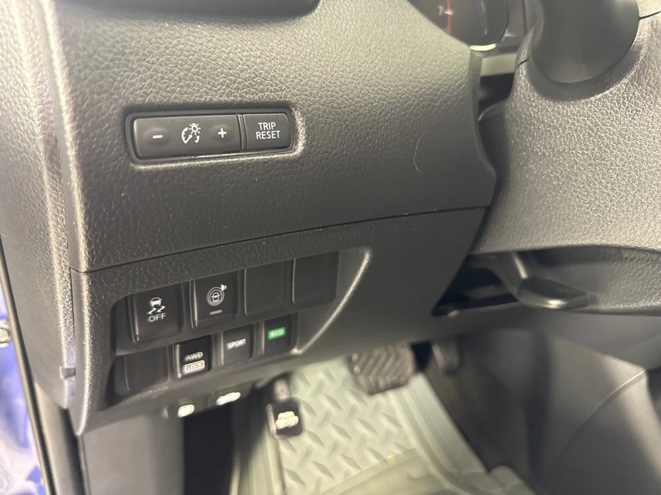 2017 Nissan Rogue - Image 12 of 12