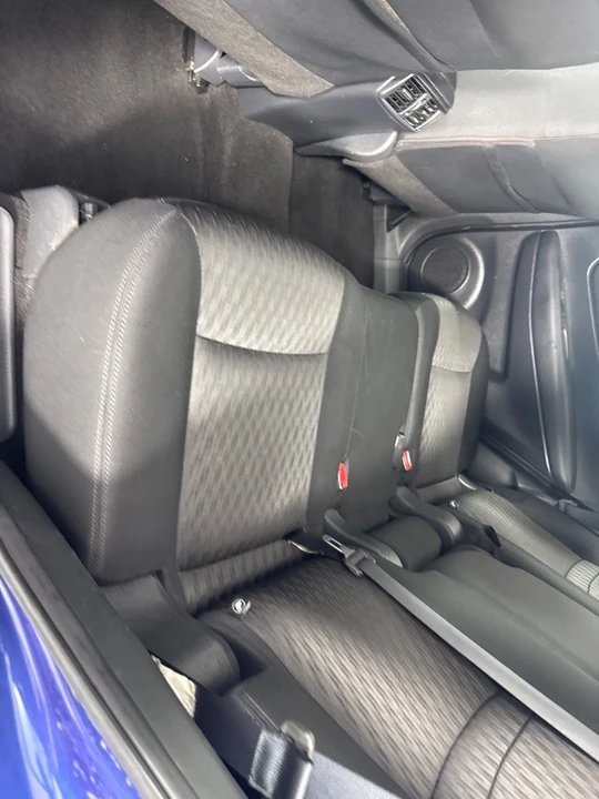2017 Nissan Rogue - Image 16 of 21