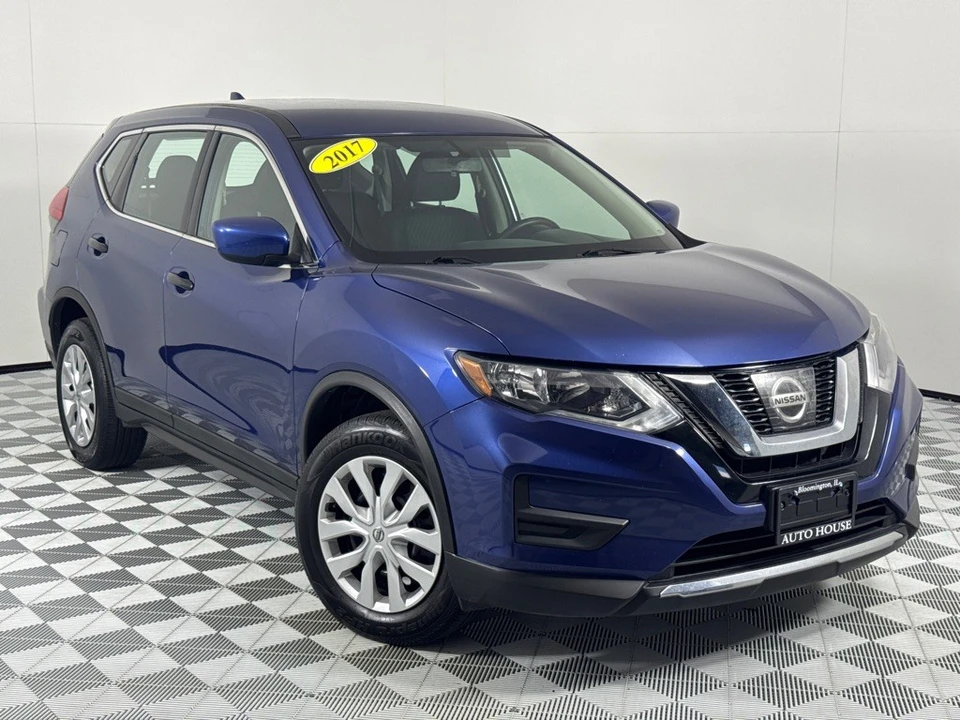 2017 Nissan Rogue - Image 2 of 12