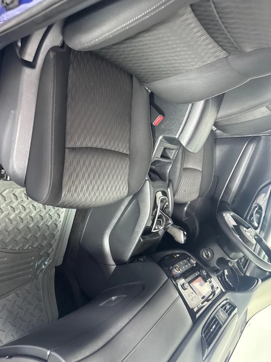 2017 Nissan Rogue - Image 21 of 21