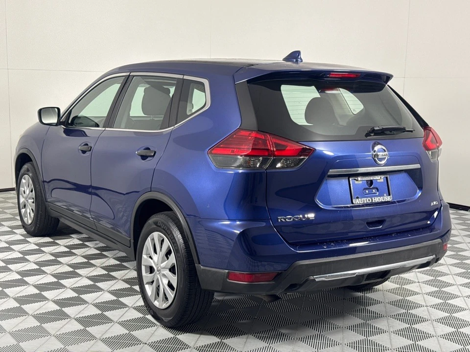 2017 Nissan Rogue - Image 7 of 12