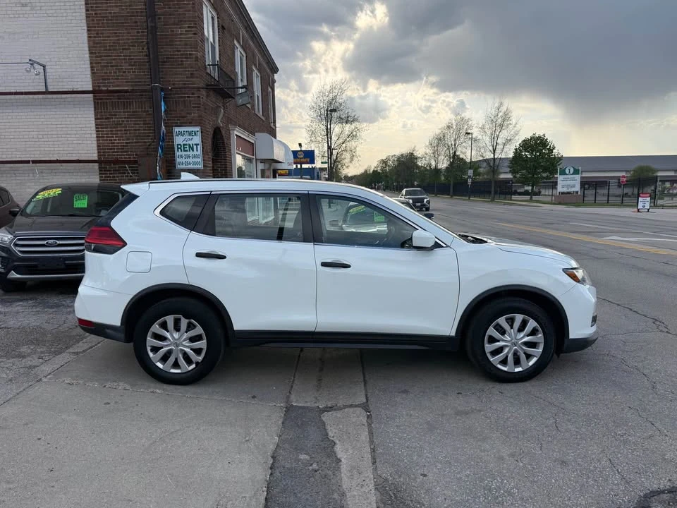 2017 Nissan Rogue - Image 7 of 20
