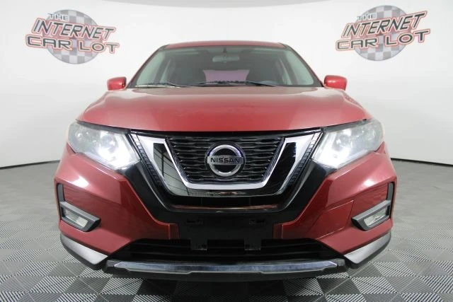 2017 Nissan Rogue - Image 2 of 12