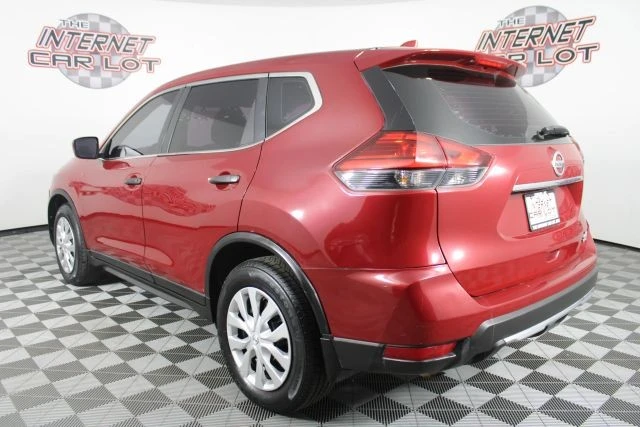 2017 Nissan Rogue - Image 5 of 12