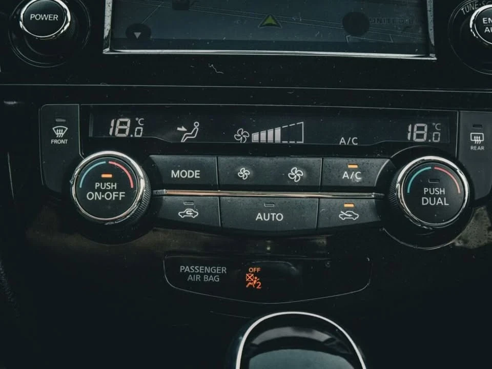 2017 Nissan Rogue - Image 16 of 16