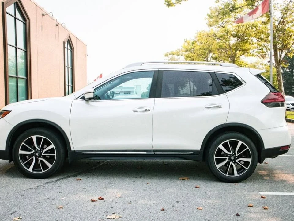 2017 Nissan Rogue - Image 7 of 16