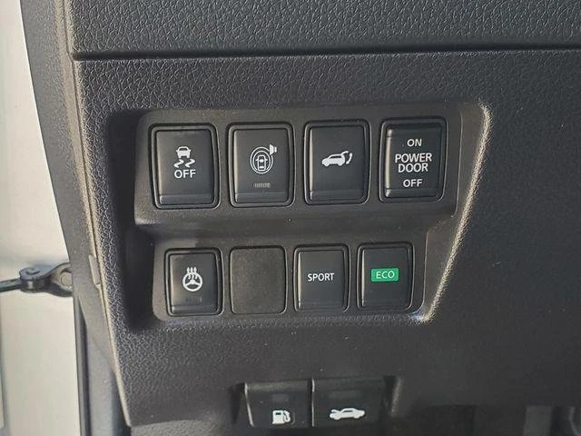 2017 Nissan Rogue - Image 17 of 20