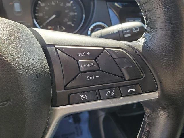 2017 Nissan Rogue - Image 20 of 20