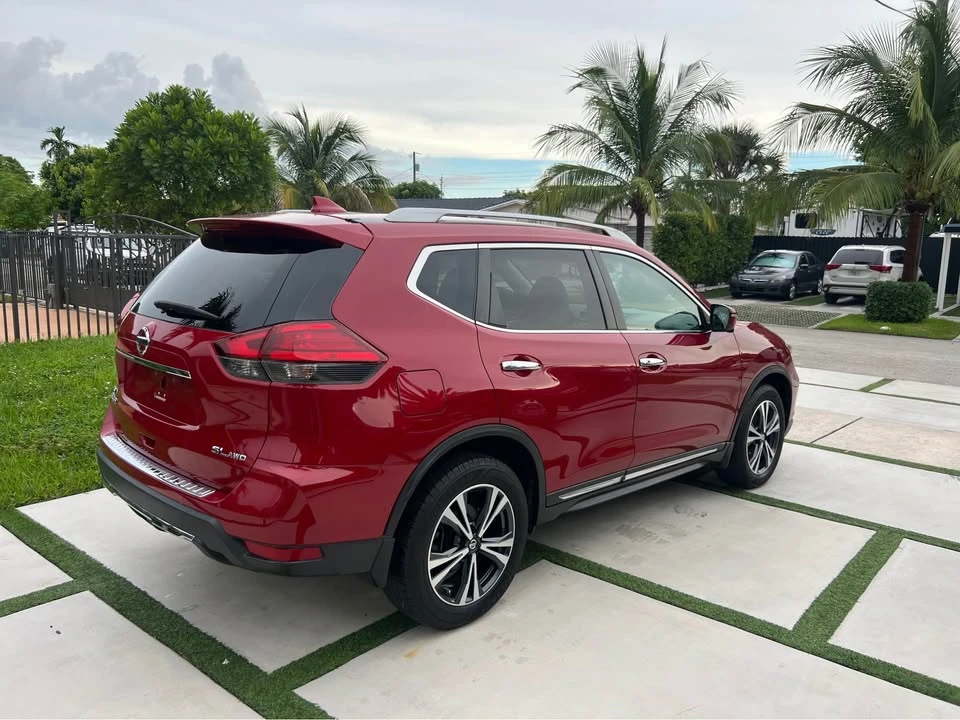 2017 Nissan Rogue - Image 6 of 20