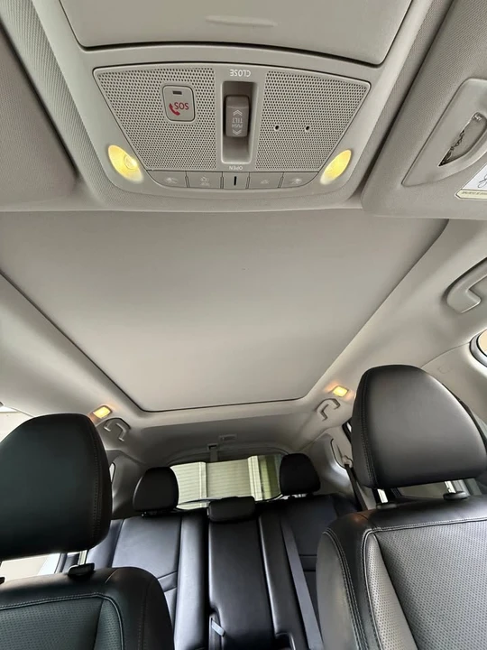 2017 Nissan Rogue - Image 9 of 14