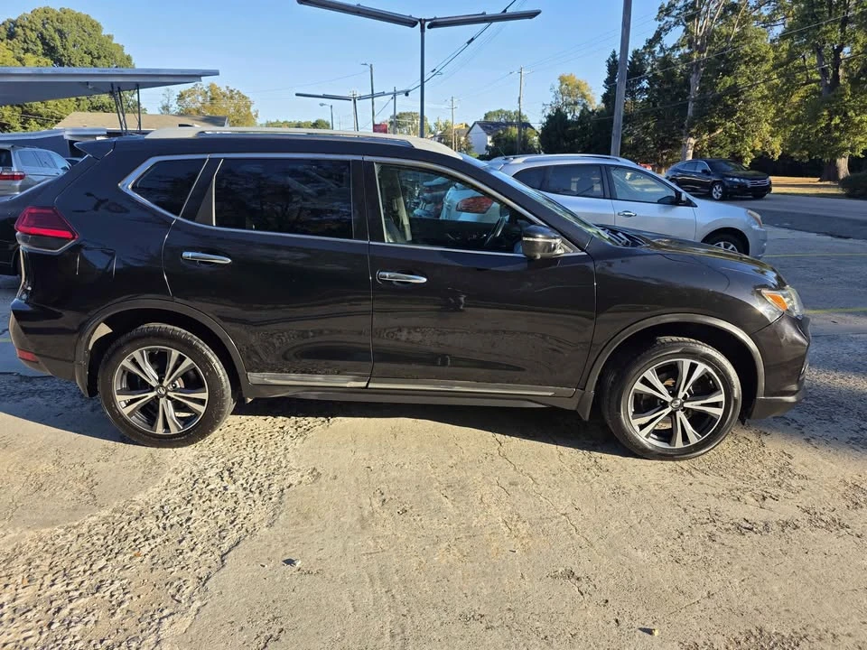 2017 Nissan Rogue - Image 7 of 20