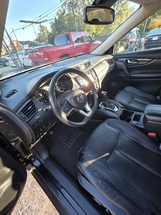 2017 Nissan Rogue - Image 6 of 20