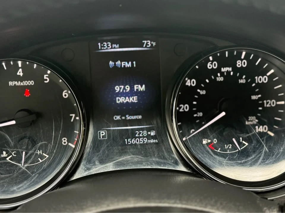 2017 Nissan Rogue - Image 4 of 5