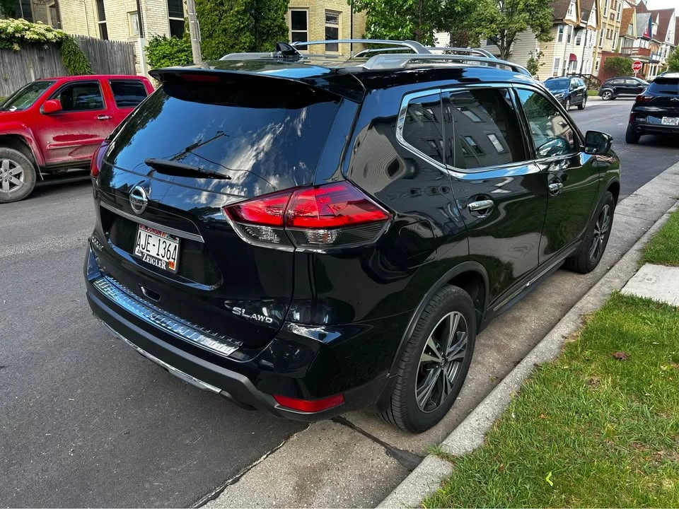2017 Nissan Rogue - Image 4 of 20