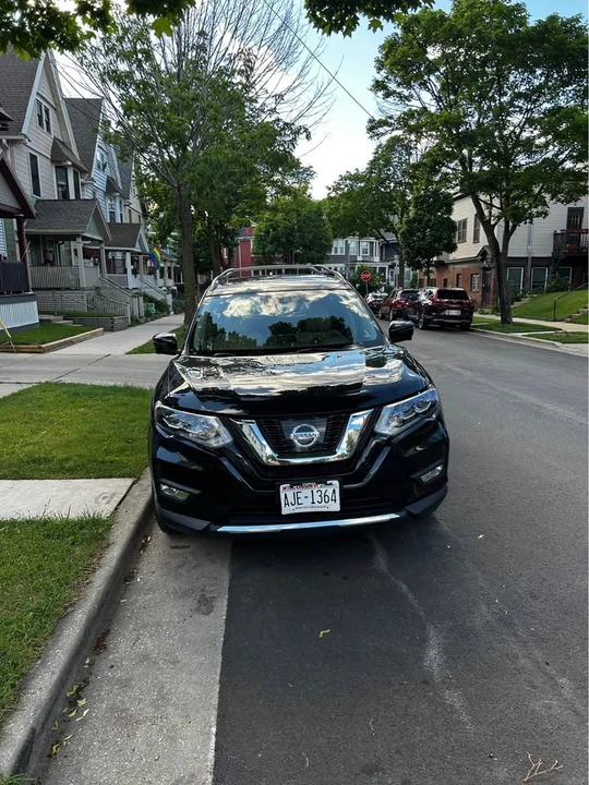 2017 Nissan Rogue - Image 9 of 20