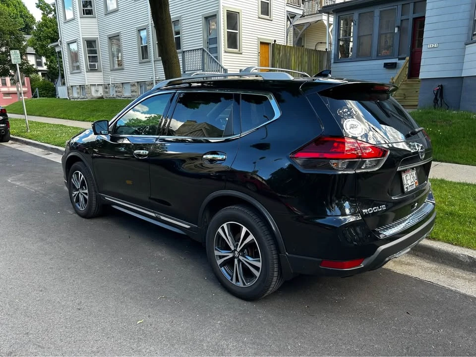 2017 Nissan Rogue - Image 3 of 20
