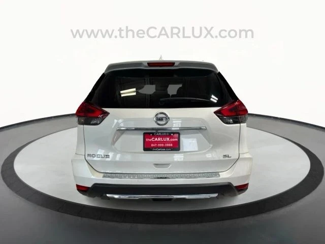 2017 Nissan Rogue - Image 6 of 12