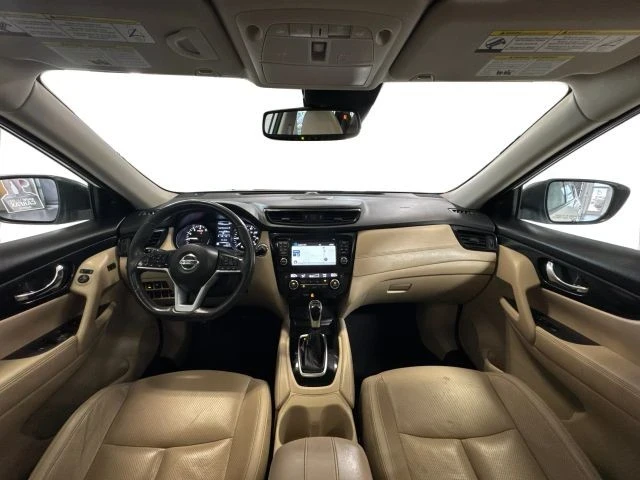 2017 Nissan Rogue - Image 17 of 21