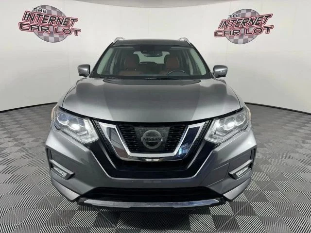2017 Nissan Rogue - Image 2 of 12