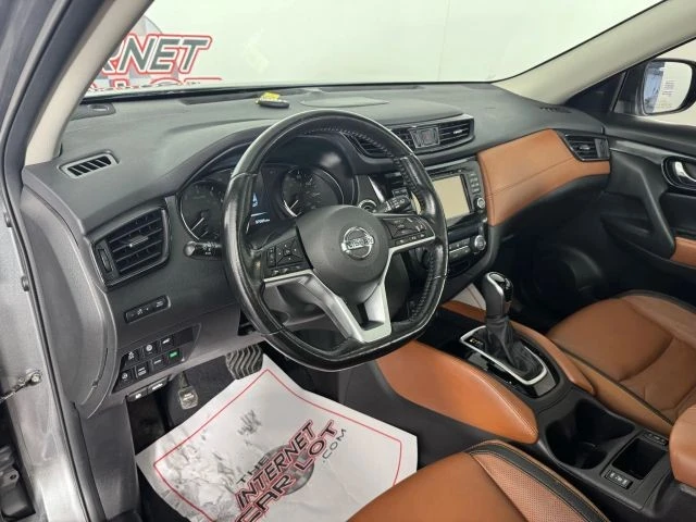 2017 Nissan Rogue - Image 10 of 12