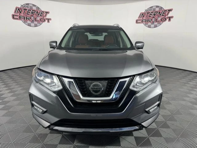 2017 Nissan Rogue - Image 2 of 12
