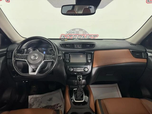 2017 Nissan Rogue - Image 11 of 12