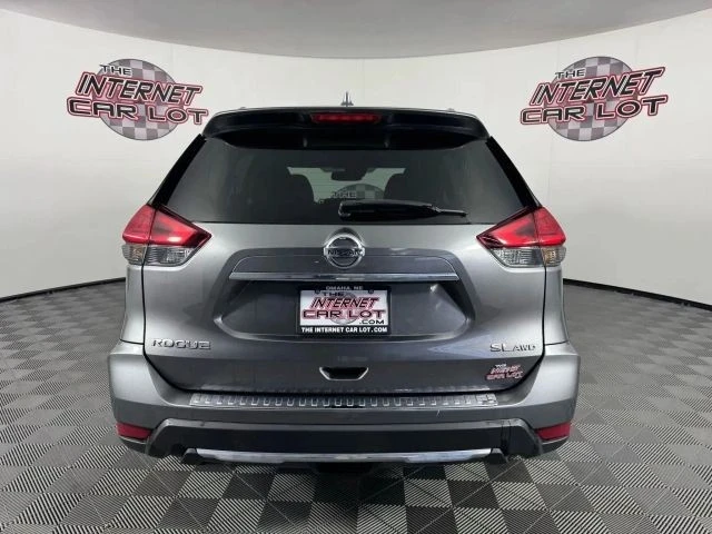 2017 Nissan Rogue - Image 6 of 12